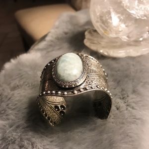 ADJUSTABLE STONE BRACELET CUFF!!!